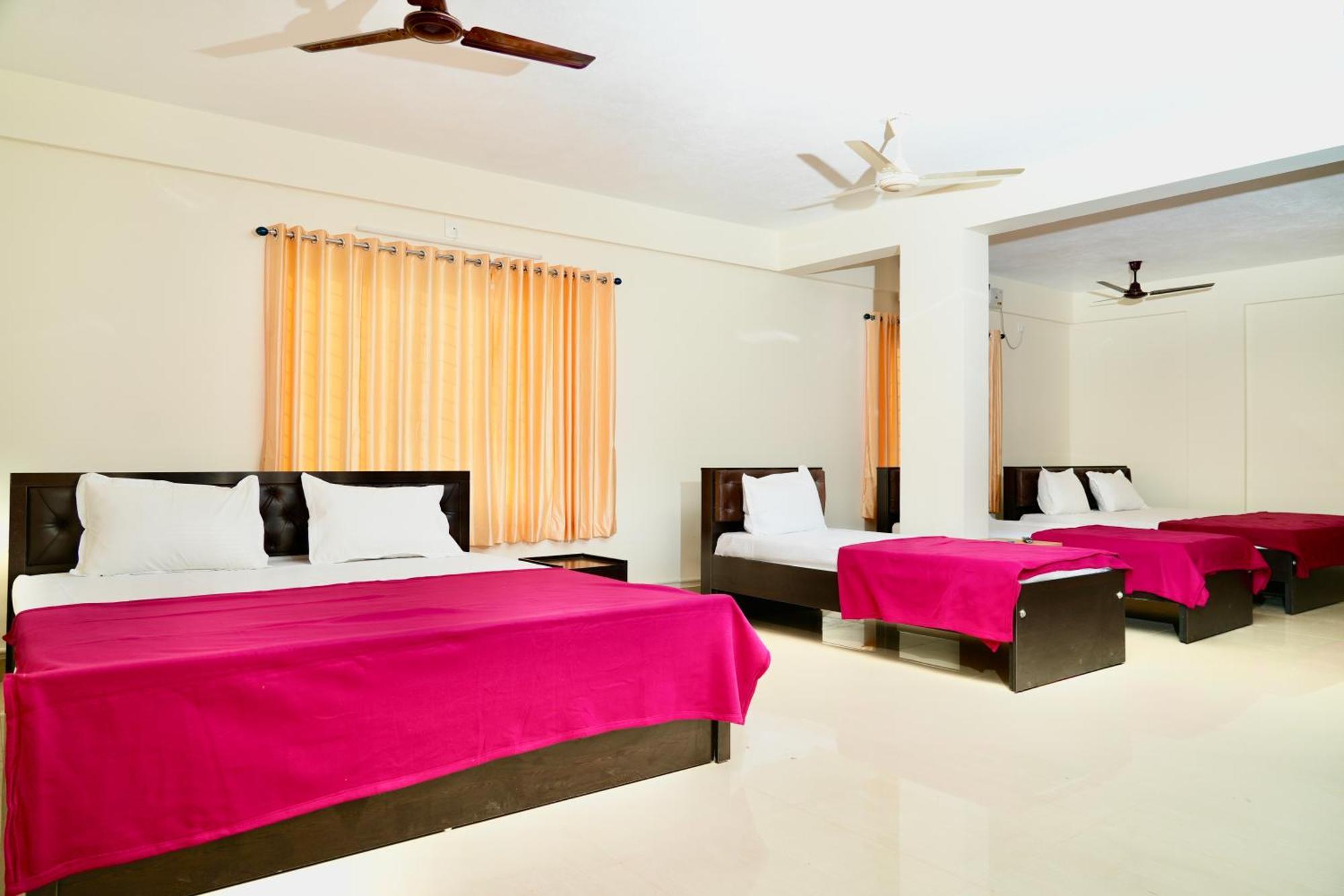 Shree Swarna Comforts Udupi Exterior foto