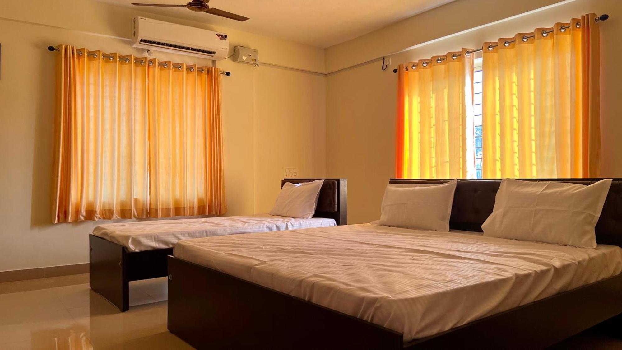 Shree Swarna Comforts Udupi Exterior foto